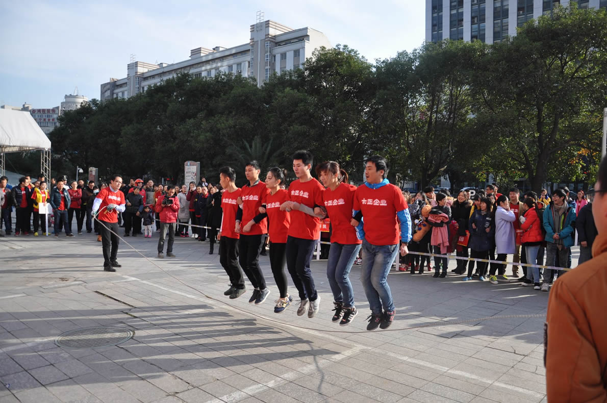 大正企業蟬聯長江國際“招行杯”跳長繩比賽冠軍